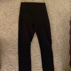 Black lululemon in movement leggings—discontinued style!